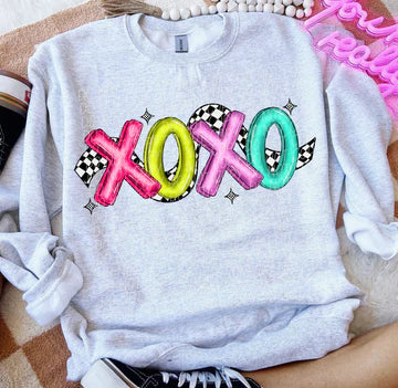 Bright XOXO Checkered Gildan Unisex Heavy Blend™ Crewneck Sweatshirt Ash
