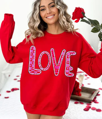 Love Valentines Alpha Gildan Unisex Heavy Blend™ Crewneck Sweatshirt Red