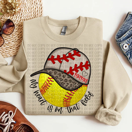 My Heart Is On That Field Softball Cap Gildan Unisex Heavy Blend™ Crewneck Sweatshirt Sand