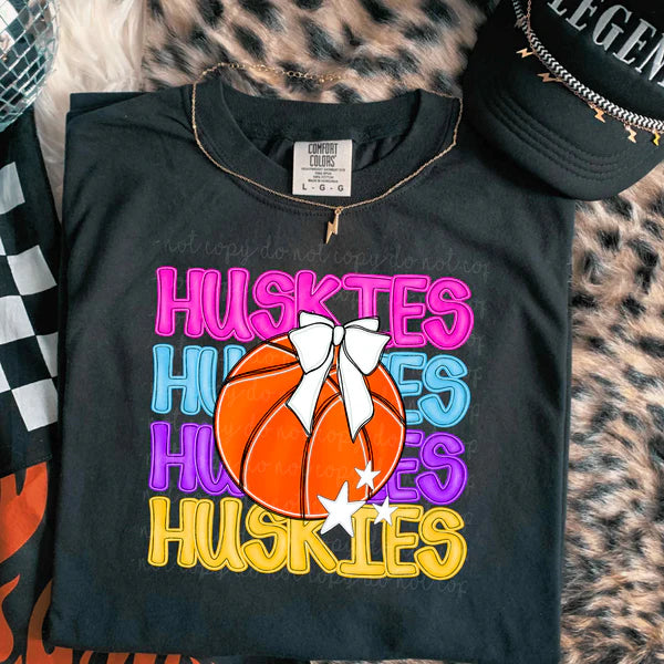 Huskies On Repeat Basketball Bow Comfort Colors Unisex Garment-Dyed Heavyweight T-Shirt Black