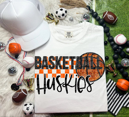 Basketball Huskies Comfort Colors Unisex Garment-Dyed Heavyweight T-Shirt White